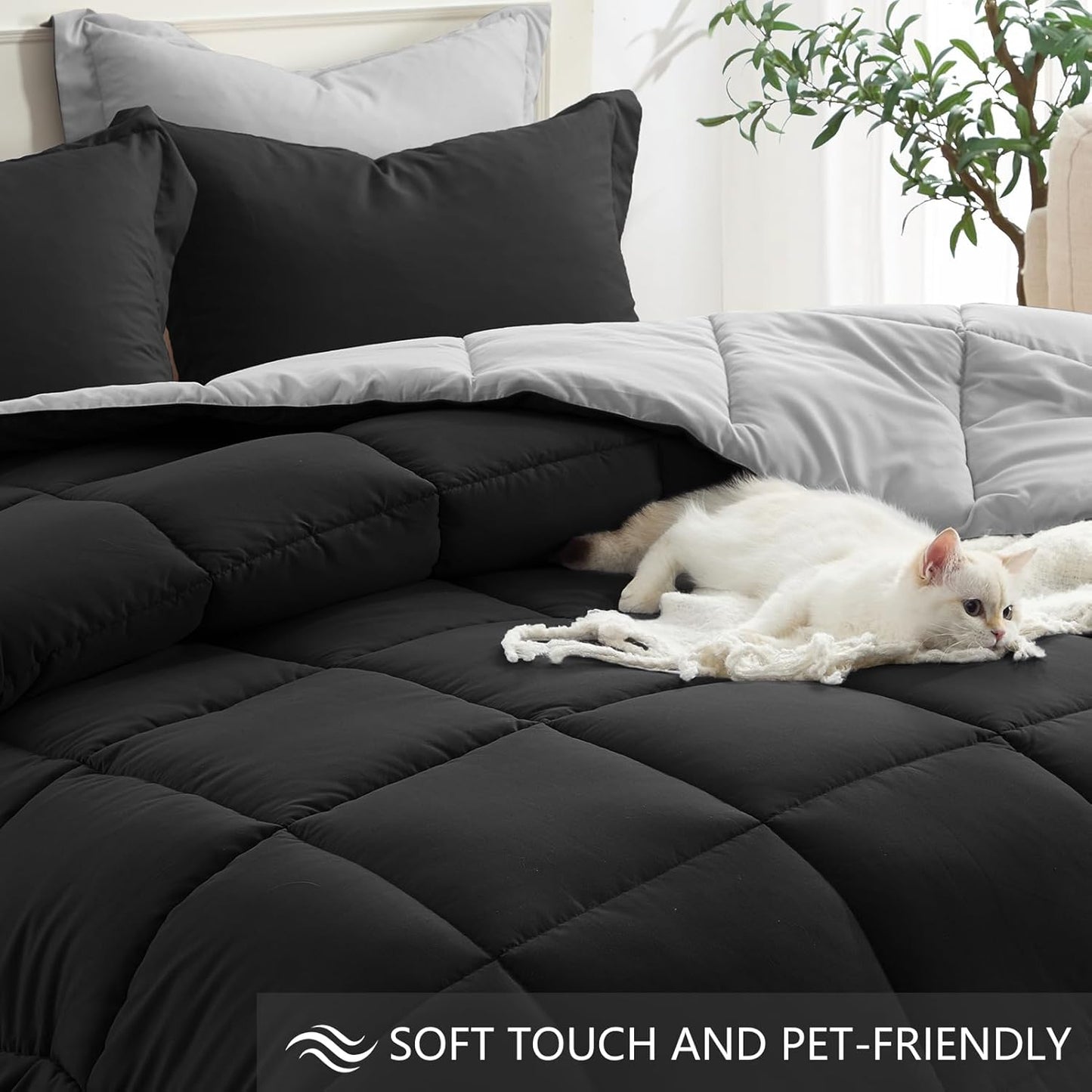 King Size Comforter Set Black, Comforter King Size Bed Set Lightweight Reversible down Alternative Bed Comforters Soft All Season 3 Piece Sets with 2 Sham Black/Light Grey