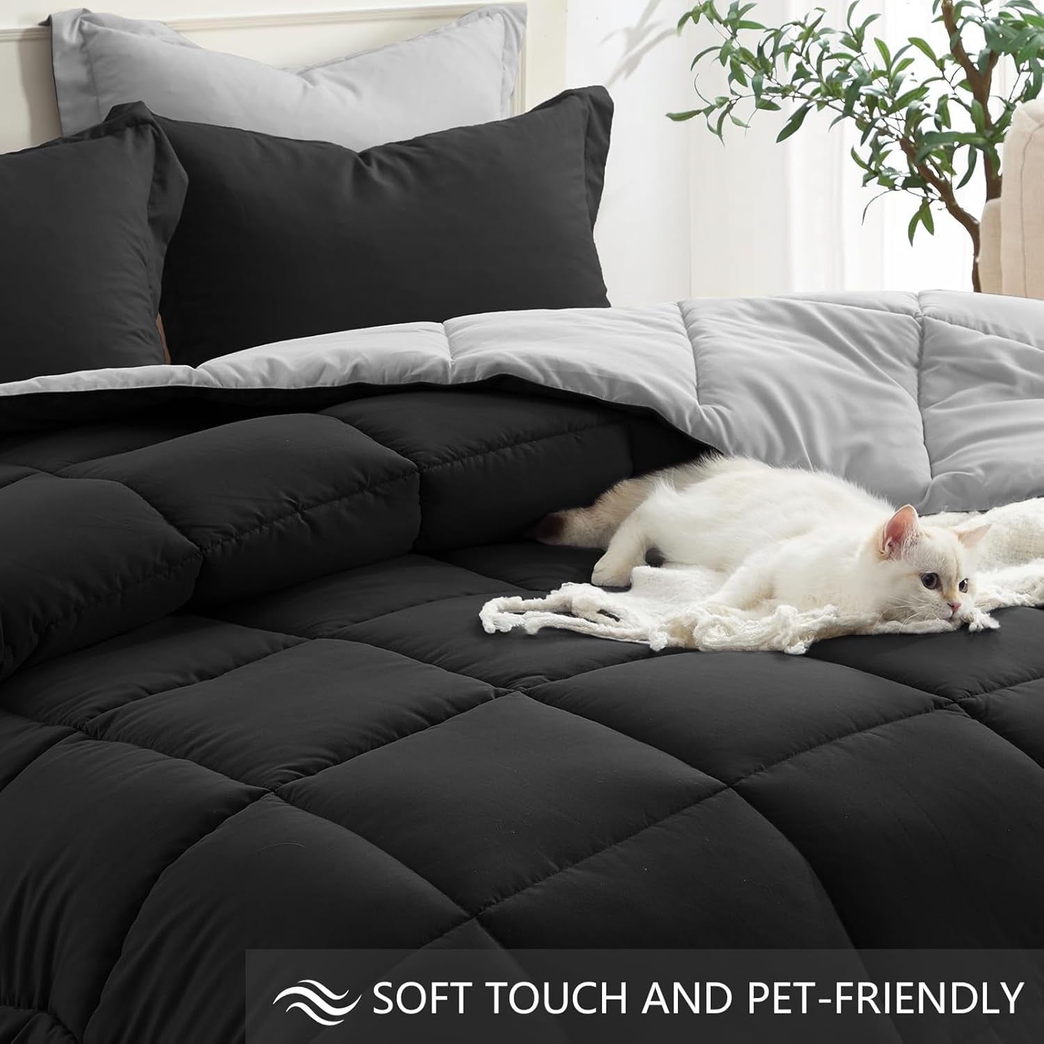 King Size Comforter Set Black, Comforter King Size Bed Set Lightweight Reversible down Alternative Bed Comforters Soft All Season 3 Piece Sets with 2 Sham Black/Light Grey